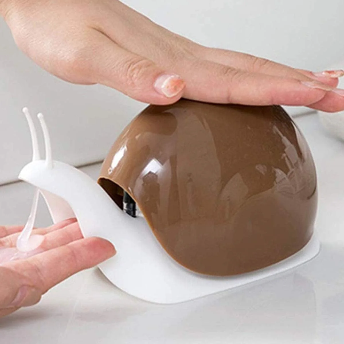 Cute Snail Liquid Soap Dispenser – Refillable Bathroom & Kitchen Hand Wash Pump; g
